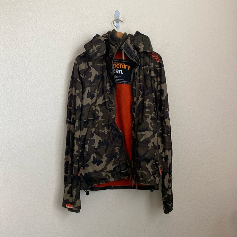 Super dry Camouflage The Windcheater windbreaker Rain Jacket Size m